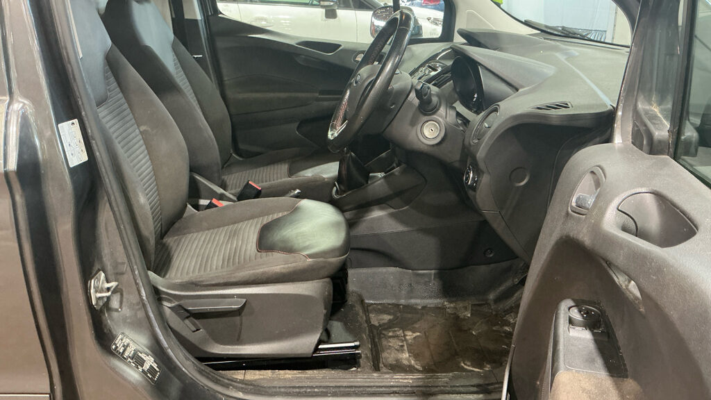 Used Ford Transit Courier 2018 for sale - 77774576: Photo 9