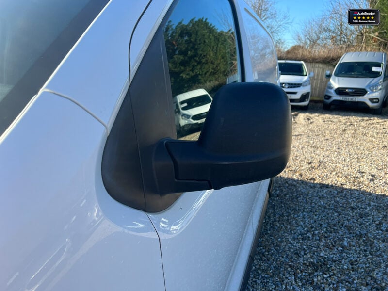 Used Vauxhall Vivaro 2021 for sale - 77041942: Photo 19