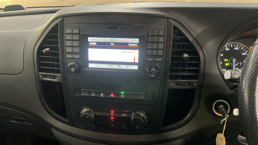 Used Mercedes-Benz Vito 2018 for sale - 77138767: Photo 11