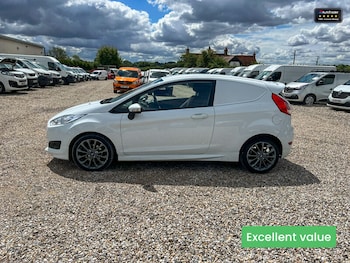 Used Ford Fiesta 2016 for sale - 77041658: Photo