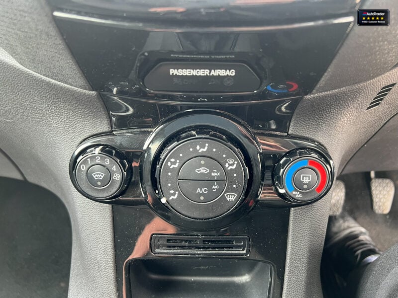 Used Ford Fiesta 2016 for sale - 77041658: Photo 36