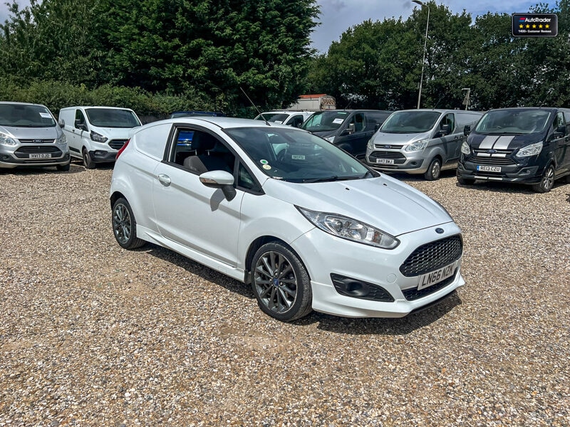 Used Ford Fiesta 2016 for sale - 77041658: Photo 4