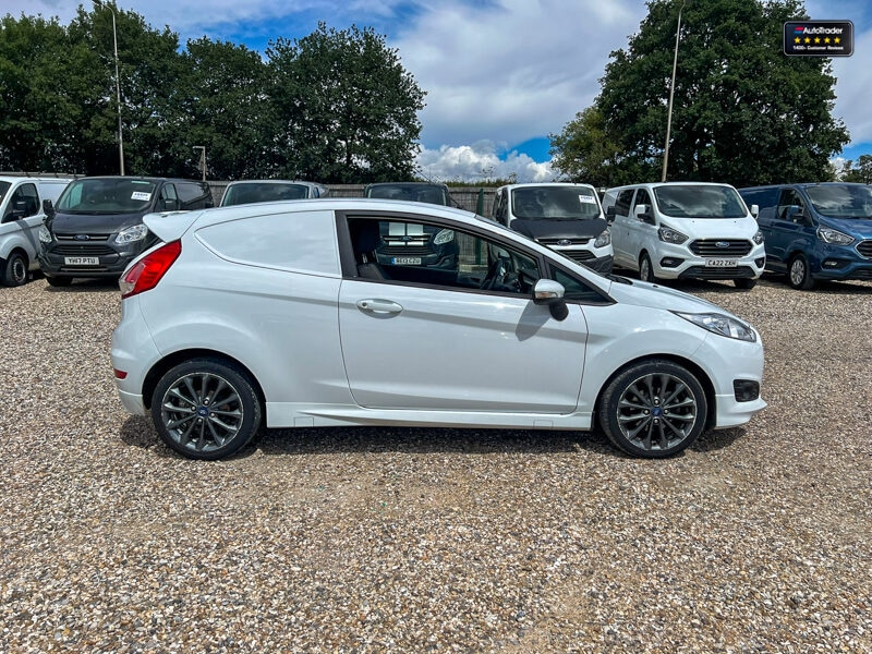 Used Ford Fiesta 2016 for sale - 77041658: Photo 5