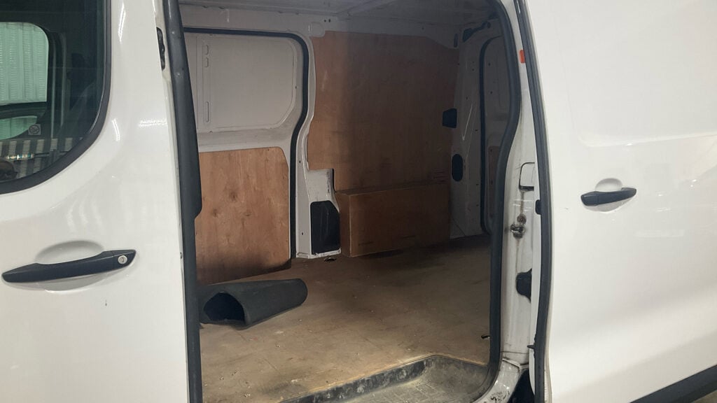 Used Peugeot Expert 2022 for sale - 78040365: Photo 8