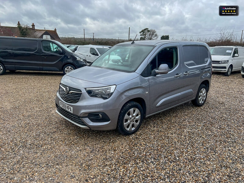 Used Vauxhall Combo 2019 for sale - 77042037: Photo 2