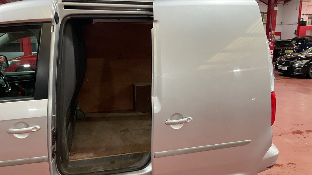 Used Volkswagen Caddy 2017 for sale - 77915587: Photo 8