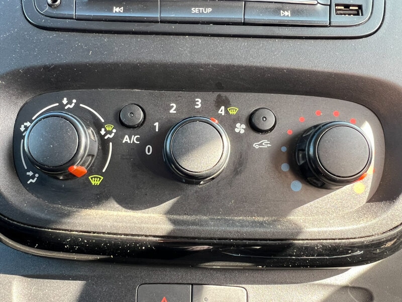 Used Vauxhall Vivaro 2016 for sale - 77687453: Photo 29