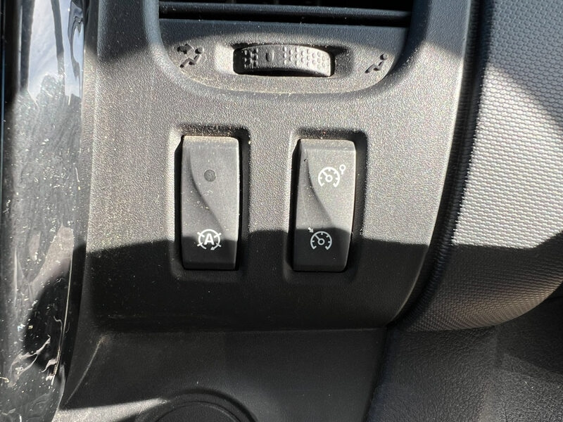 Used Vauxhall Vivaro 2016 for sale - 77687453: Photo 32