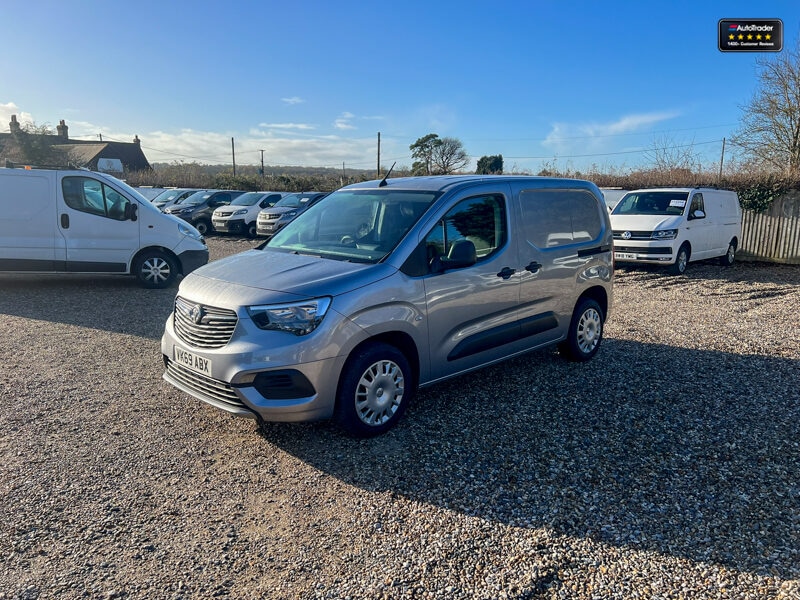 Used Vauxhall Combo 2019 for sale - 77041931: Photo 2