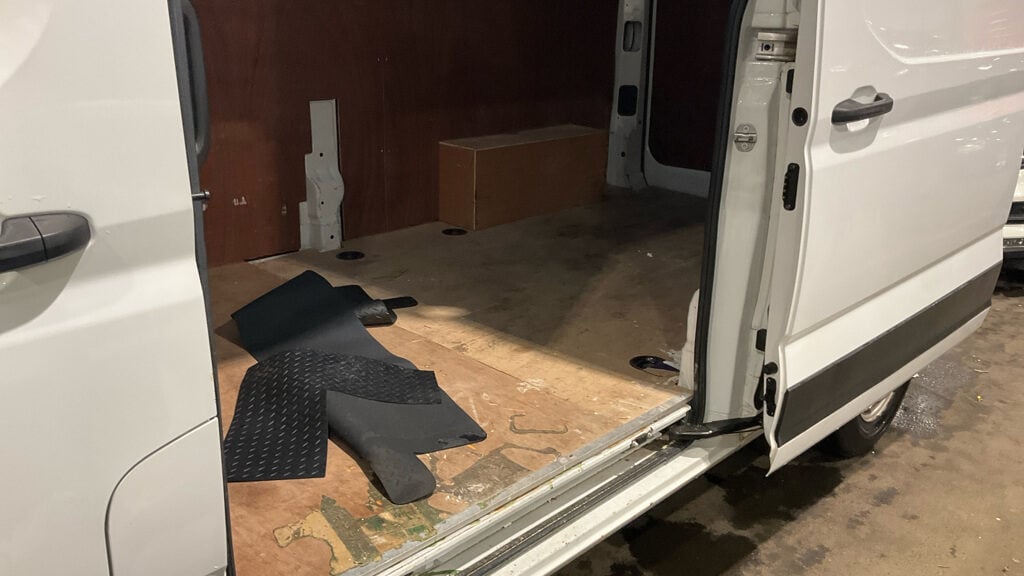 Used Maxus Deliver 9 2022 for sale - 77593161: Photo 8