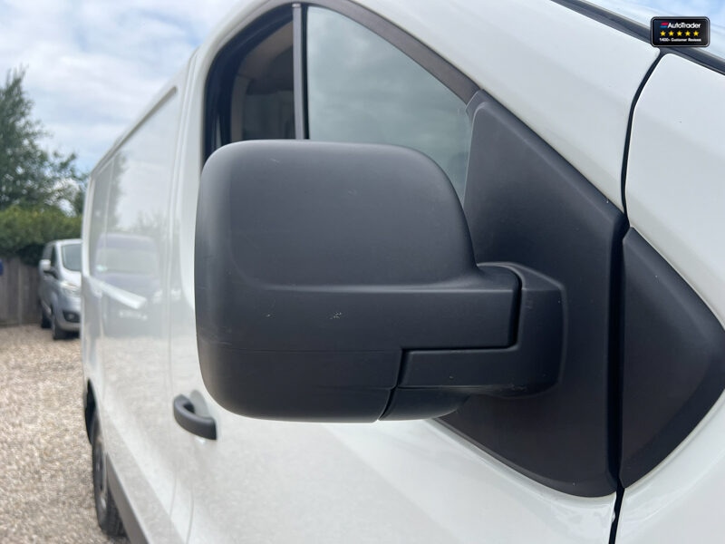 Used Vauxhall Vivaro 2018 for sale - 77041646: Photo 15