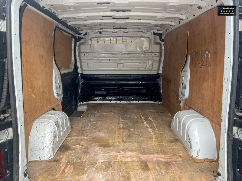 Used Vauxhall Vivaro 2018 for sale - 77041646: Photo 9