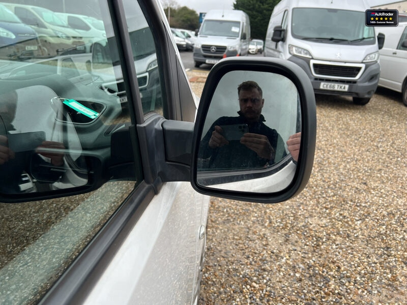 Used Citroen Berlingo 2020 for sale - 77042099: Photo 15