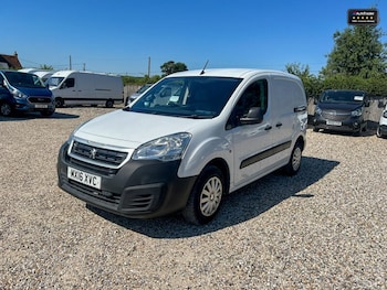 Used Peugeot Partner 2016 for sale - 75426548: Photo