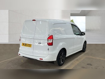 Used Ford Transit Courier 2018 for sale - 78121711: Photo