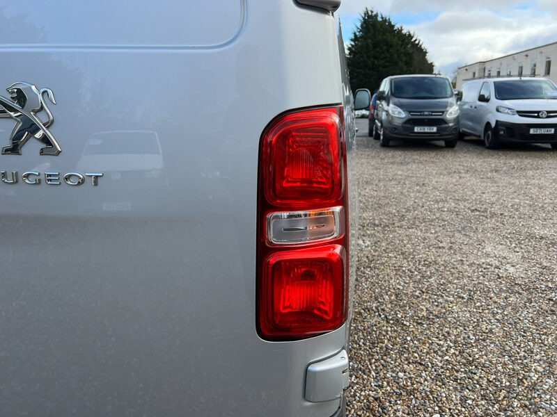 Used Peugeot Expert 2020 for sale - 77296697: Photo 25