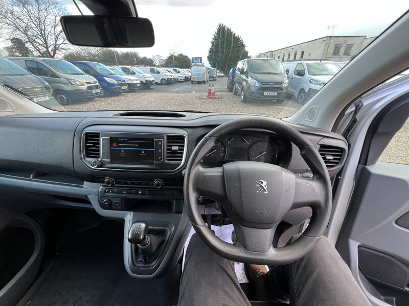 Used Peugeot Expert 2020 for sale - 77296697: Photo 41