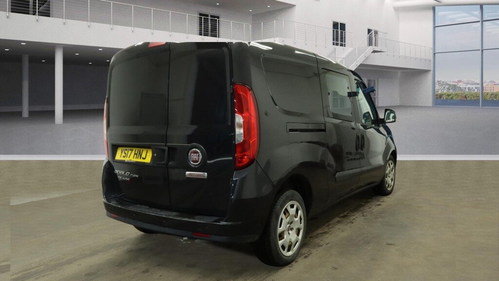 Used Fiat Doblo 2017 for sale - 77608011: Photo 4