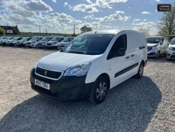 Used Peugeot Partner 2017 for sale - 74825217: Photo