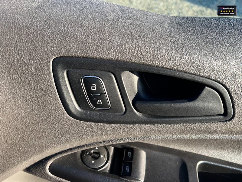 Used Ford Transit Connect 2018 for sale - 77042093: Photo 28