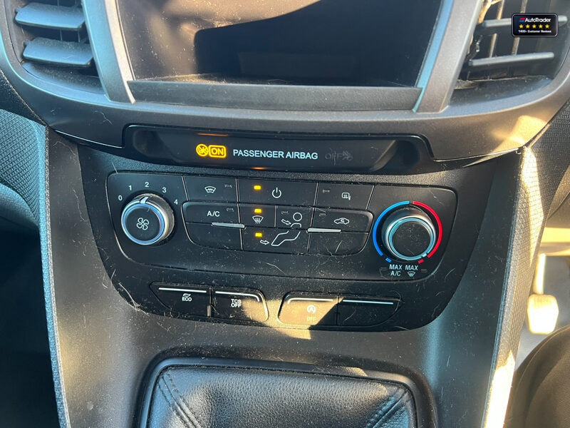 Used Ford Transit Connect 2018 for sale - 77042093: Photo 40