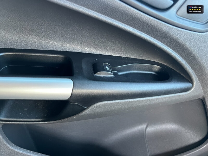 Used Ford Transit Connect 2018 for sale - 77042093: Photo 43