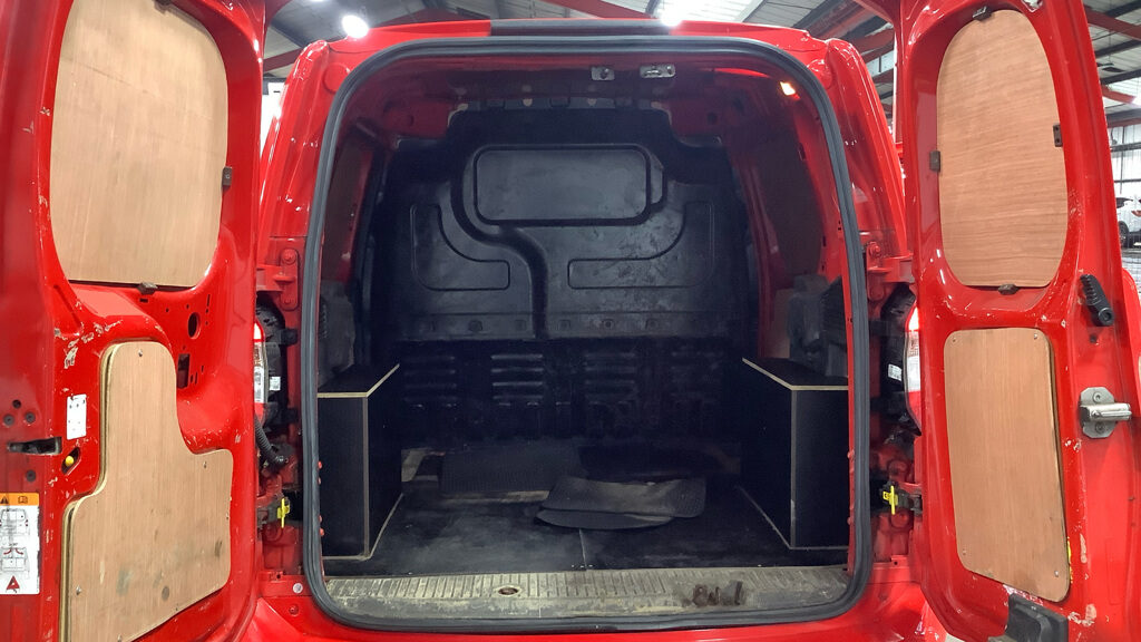 Used Ford Transit Courier 2019 for sale - 77107042: Photo 5