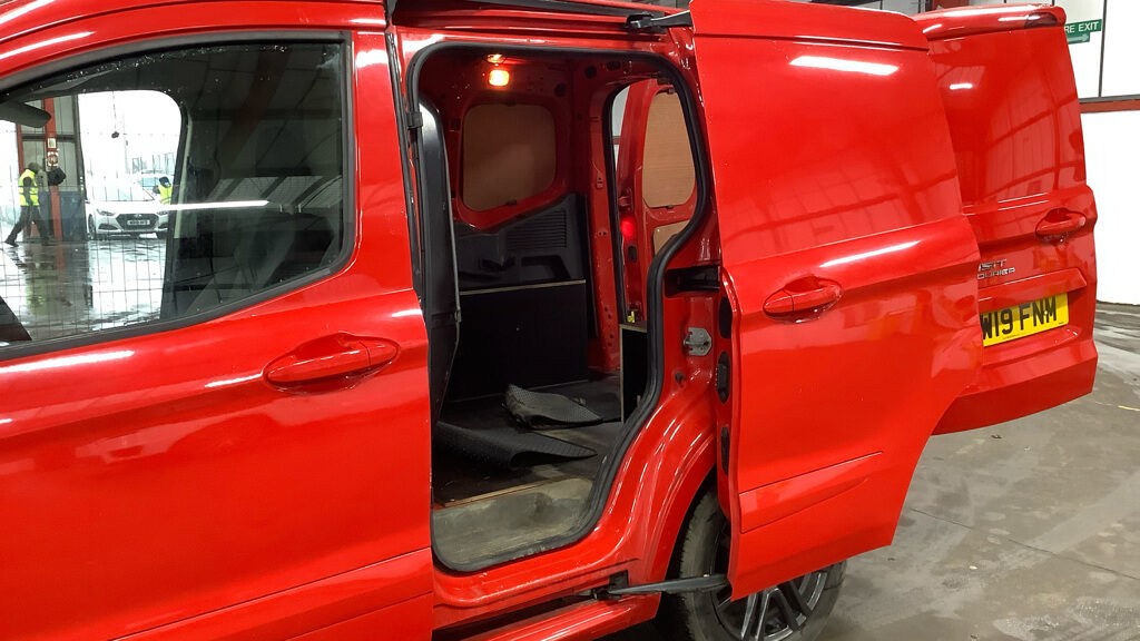 Used Ford Transit Courier 2019 for sale - 77107042: Photo 8