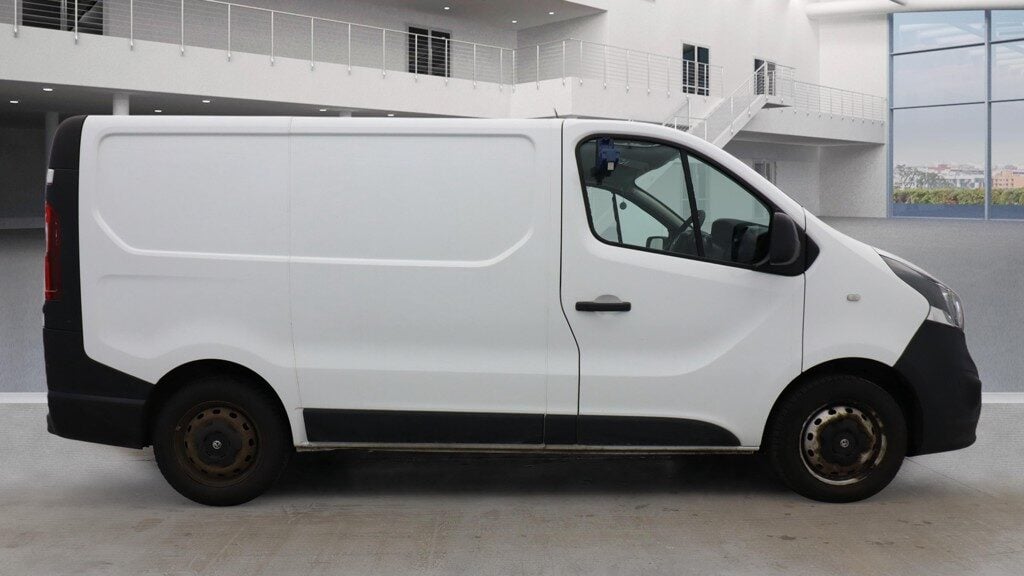 Used Vauxhall Vivaro 2017 for sale - 77687435: Photo 3