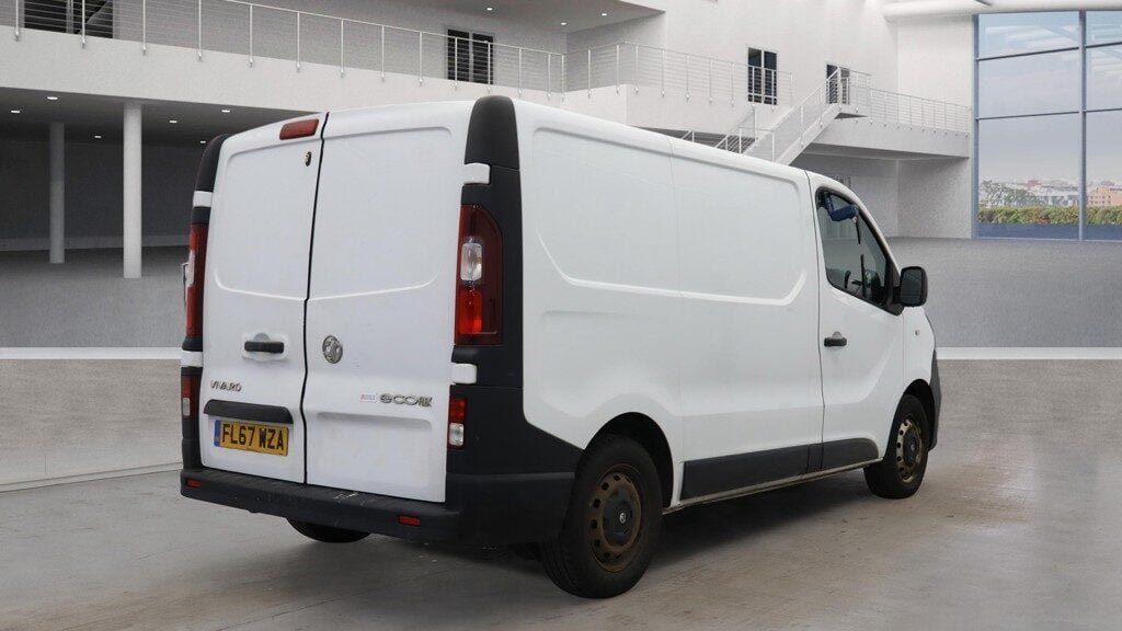 Used Vauxhall Vivaro 2017 for sale - 77687435: Photo 4