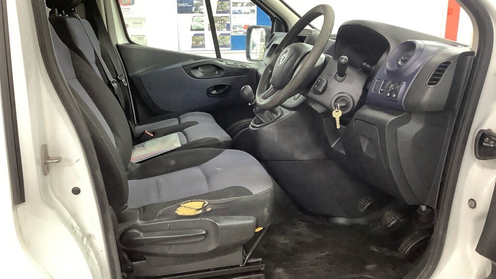 Used Vauxhall Vivaro 2017 for sale - 77687435: Photo 9