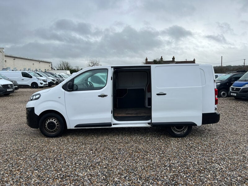 Used Vauxhall Vivaro 2019 for sale - 77431178: Photo 13