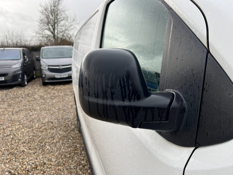 Used Vauxhall Vivaro 2019 for sale - 77431178: Photo 20