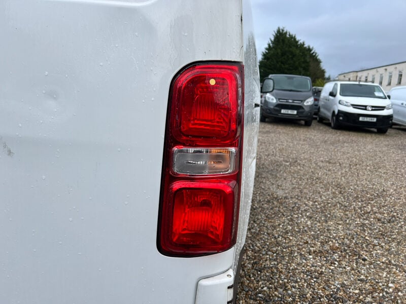 Used Vauxhall Vivaro 2019 for sale - 77431178: Photo 25