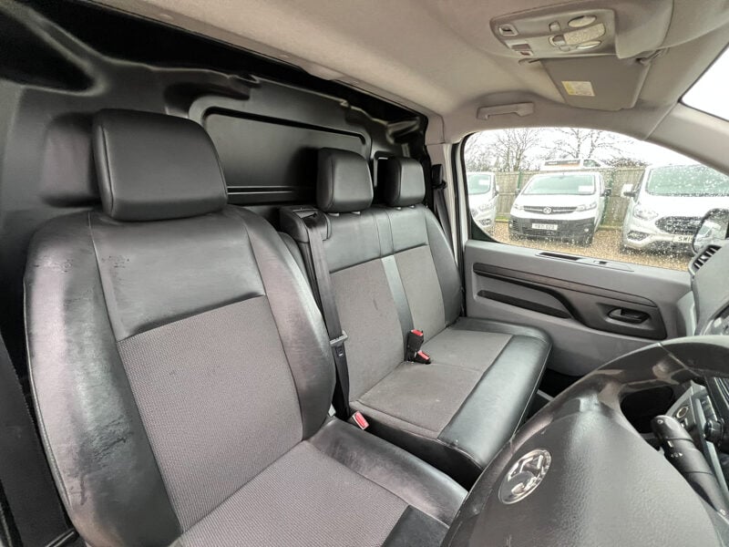 Used Vauxhall Vivaro 2019 for sale - 77431178: Photo 29