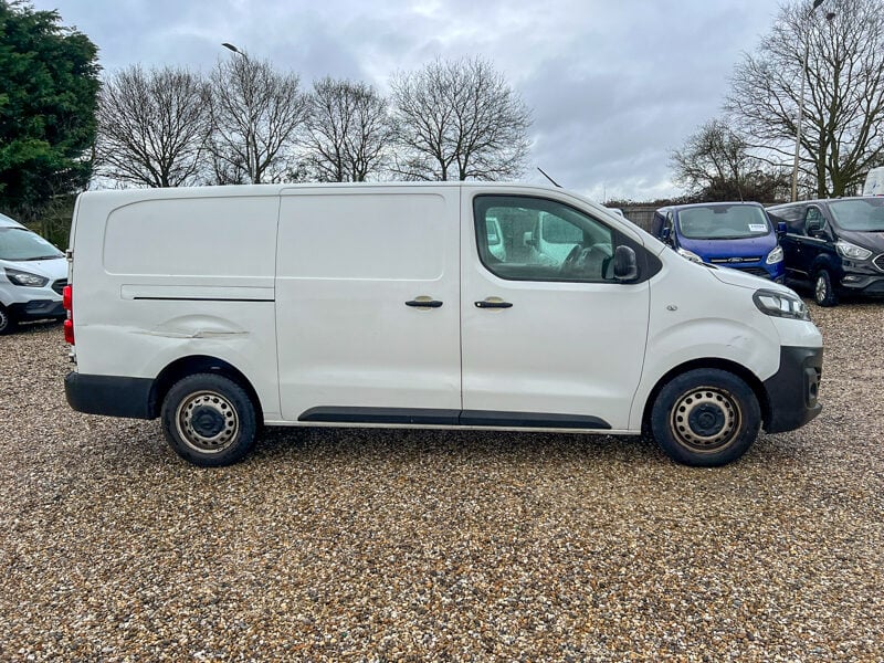 Used Vauxhall Vivaro 2019 for sale - 77431178: Photo 5