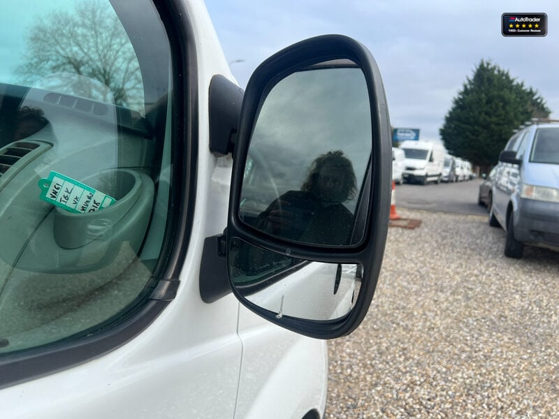 Used Vauxhall Vivaro 2011 for sale - 77041884: Photo 12