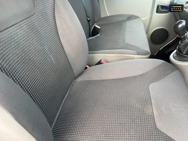 Used Vauxhall Vivaro 2011 for sale - 77041884: Photo 23