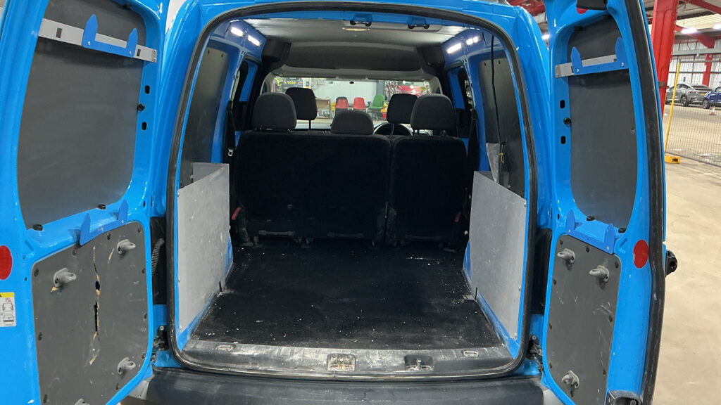 Used Volkswagen Caddy Maxi 2017 for sale - 77915580: Photo 5