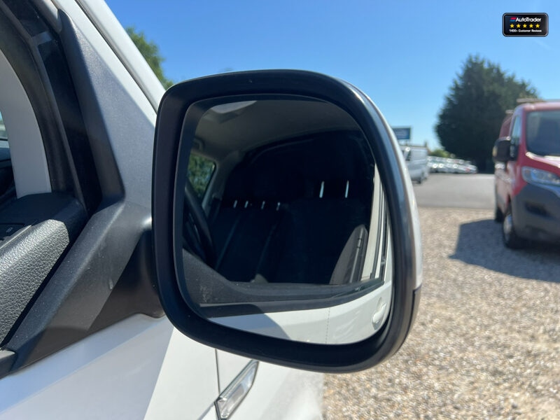 Used Volkswagen Transporter 2018 for sale - 77041648: Photo 14