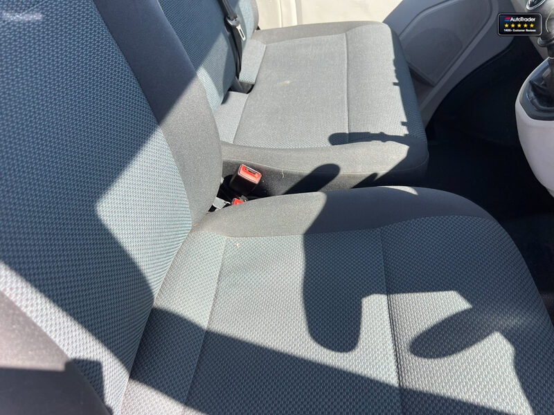 Used Volkswagen Transporter 2018 for sale - 77041648: Photo 24