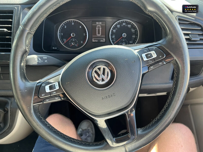 Used Volkswagen Transporter 2018 for sale - 77041648: Photo 29