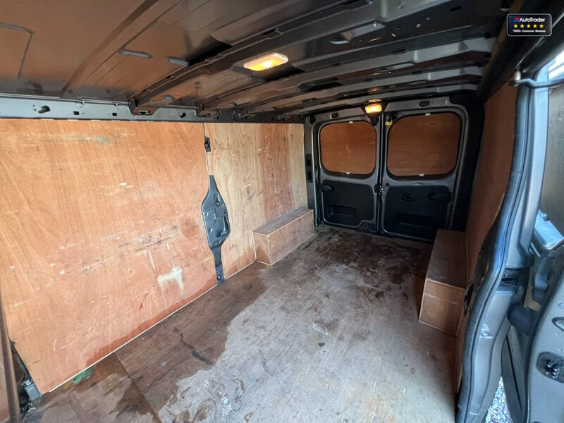 Used Vauxhall Vivaro 2018 for sale - 77042066: Photo 10