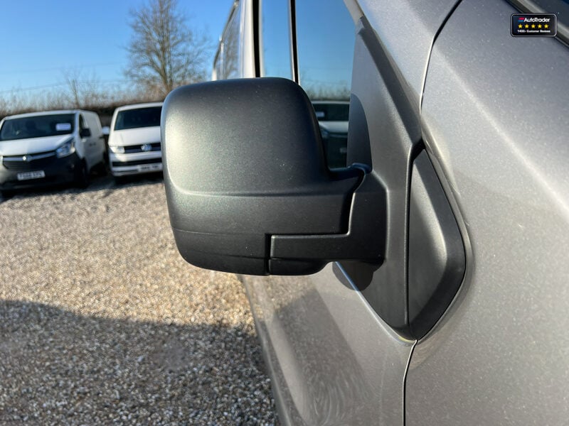 Used Vauxhall Vivaro 2018 for sale - 77042066: Photo 16