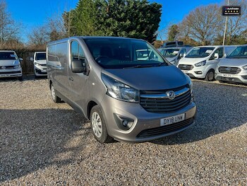 Used Vauxhall Vivaro 2018 for sale - 77042066: Photo