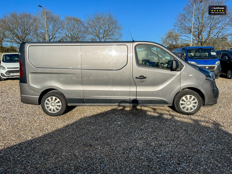 Used Vauxhall Vivaro 2018 for sale - 77042066: Photo 5
