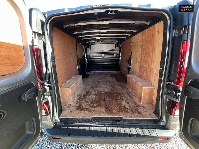Used Vauxhall Vivaro 2018 for sale - 77042066: Photo 9