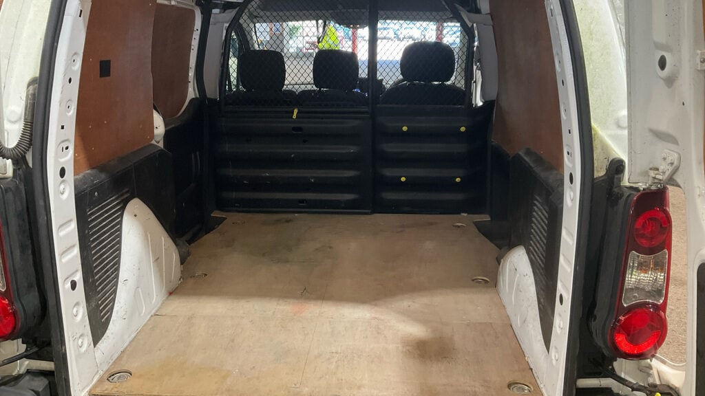 Used Peugeot Partner 2017 for sale - 78040369: Photo 5