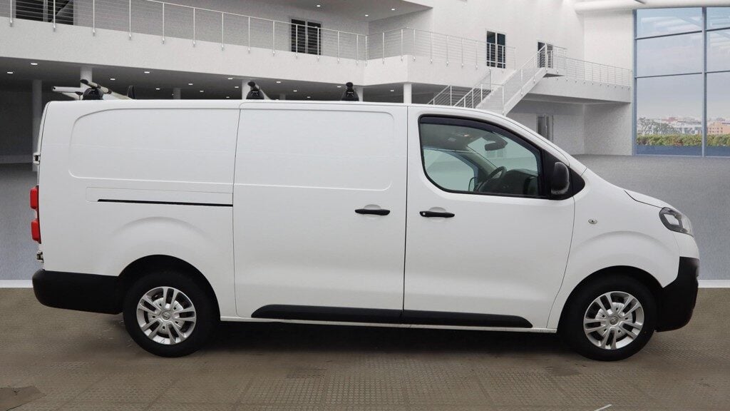 Used Vauxhall Vivaro 2019 for sale - 77363405: Photo 3