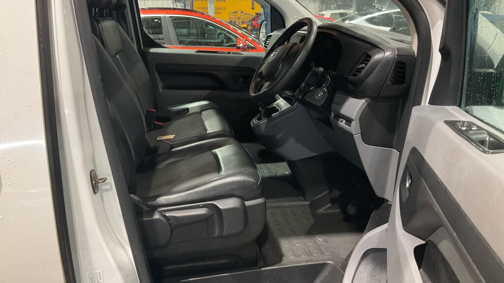 Used Vauxhall Vivaro 2019 for sale - 77363405: Photo 9